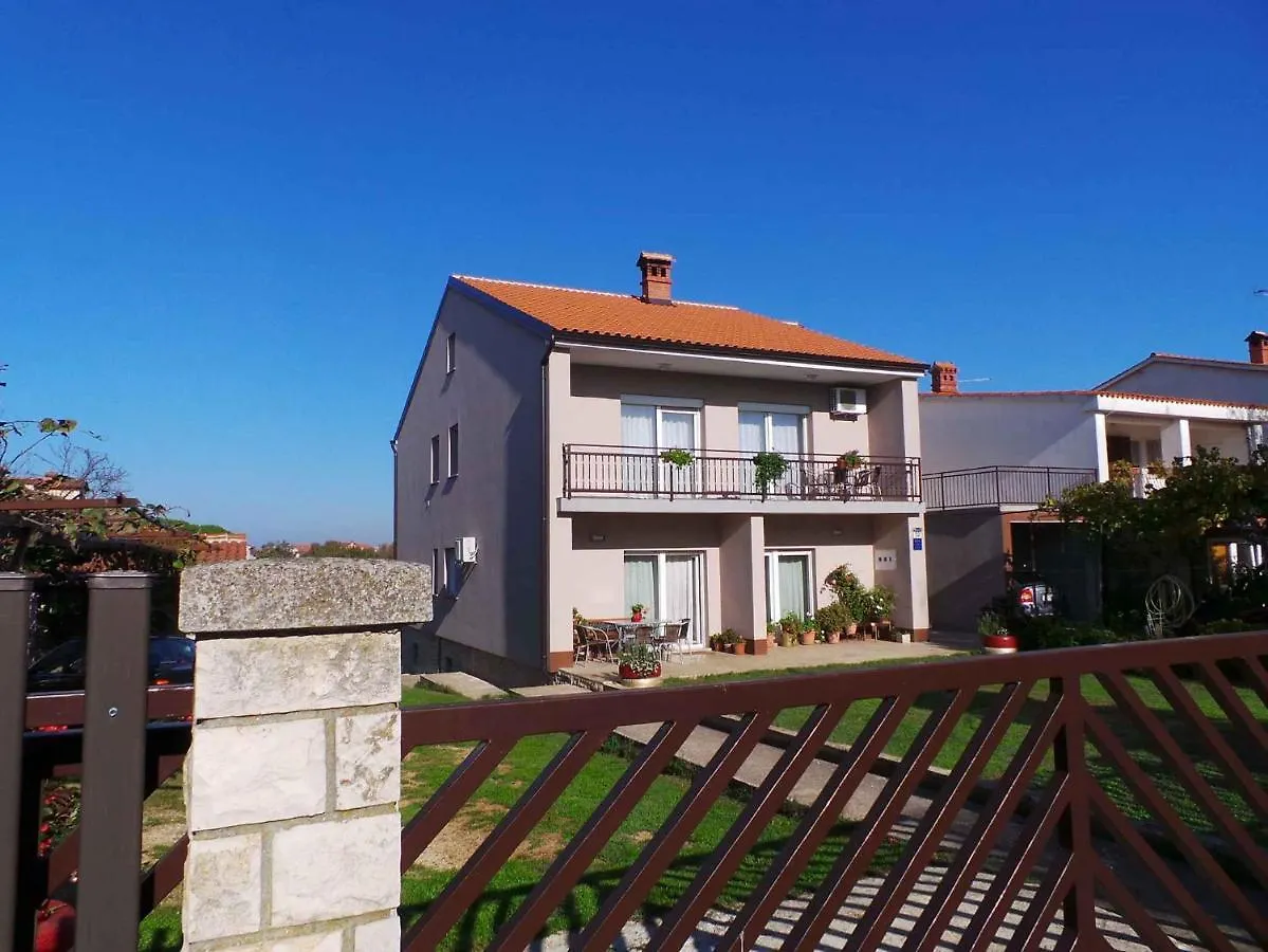 Apartment In Fazana/Istrien 8621 Valbandon
